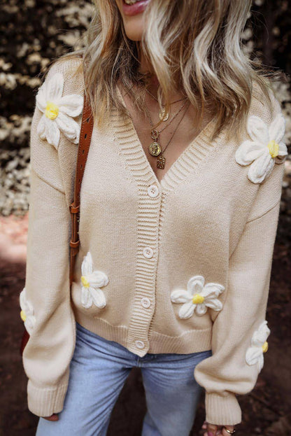 Pergament Elegant blomsterdekor-knapp foran cardigan