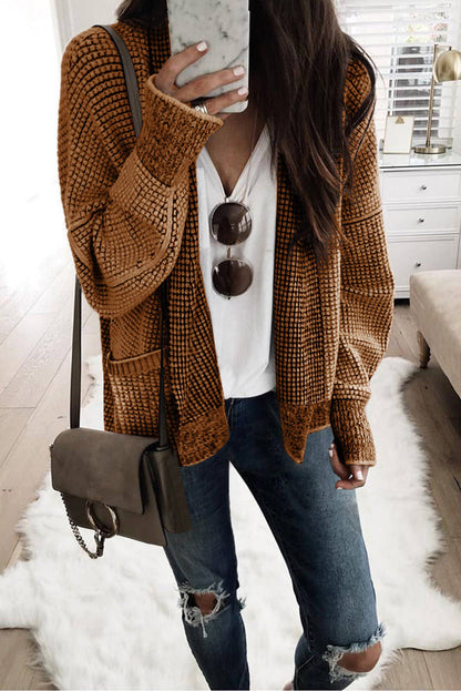 Cardigan con colletto oversize in maglia a nido d'ape marrone grosso