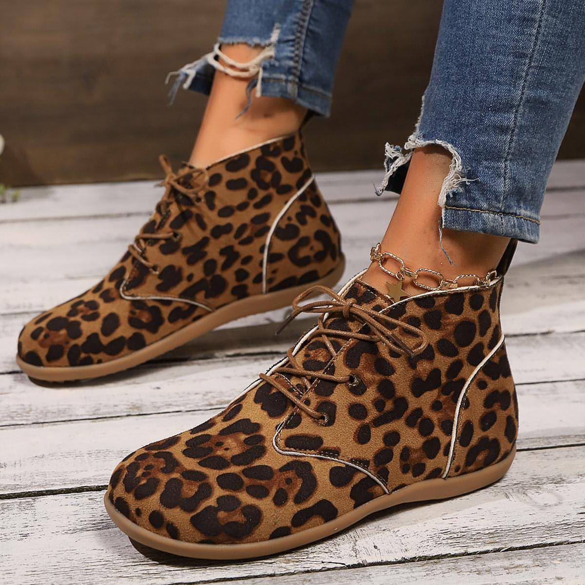 Nuevas botas casuales planas con cordones y estampado de leopardo para mujer