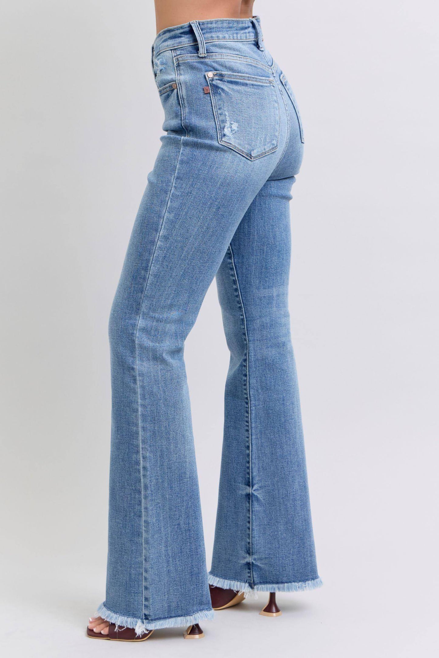 Judy Blue Tam Beden Ham Etek Yüksek Bel Bootcut Jeans