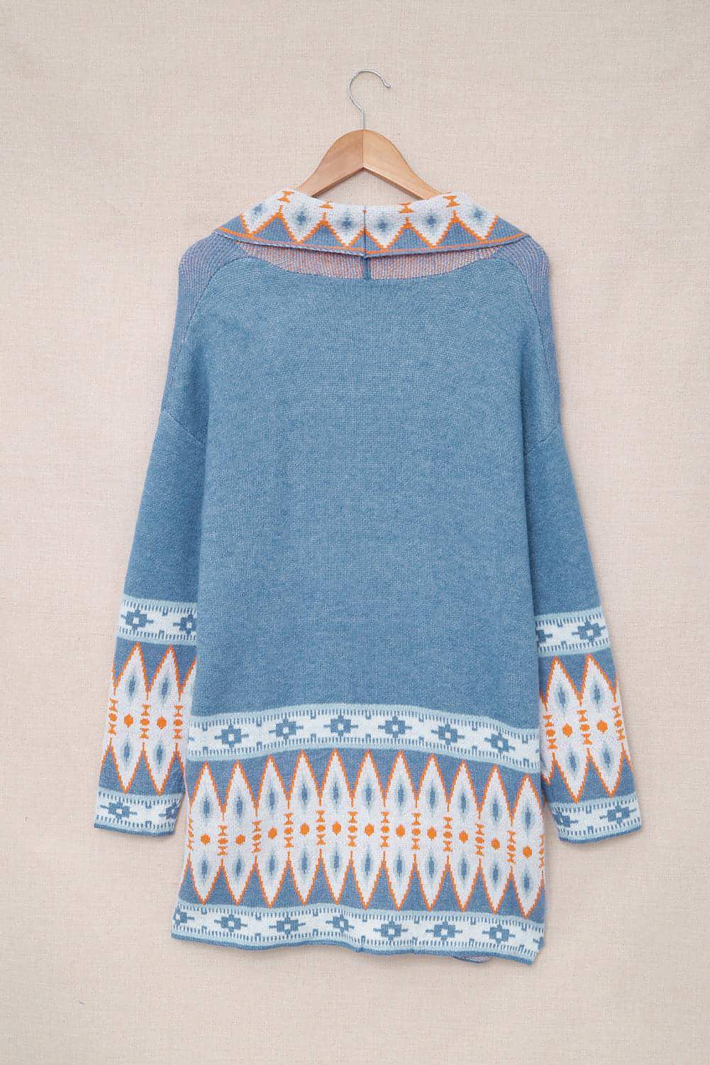 Cardigan lavorato a maglia aperto sul davanti con stampa azteca blu