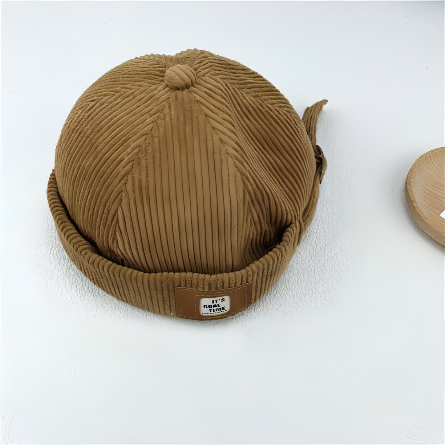 Gorra de pana con botones de estilo marinero