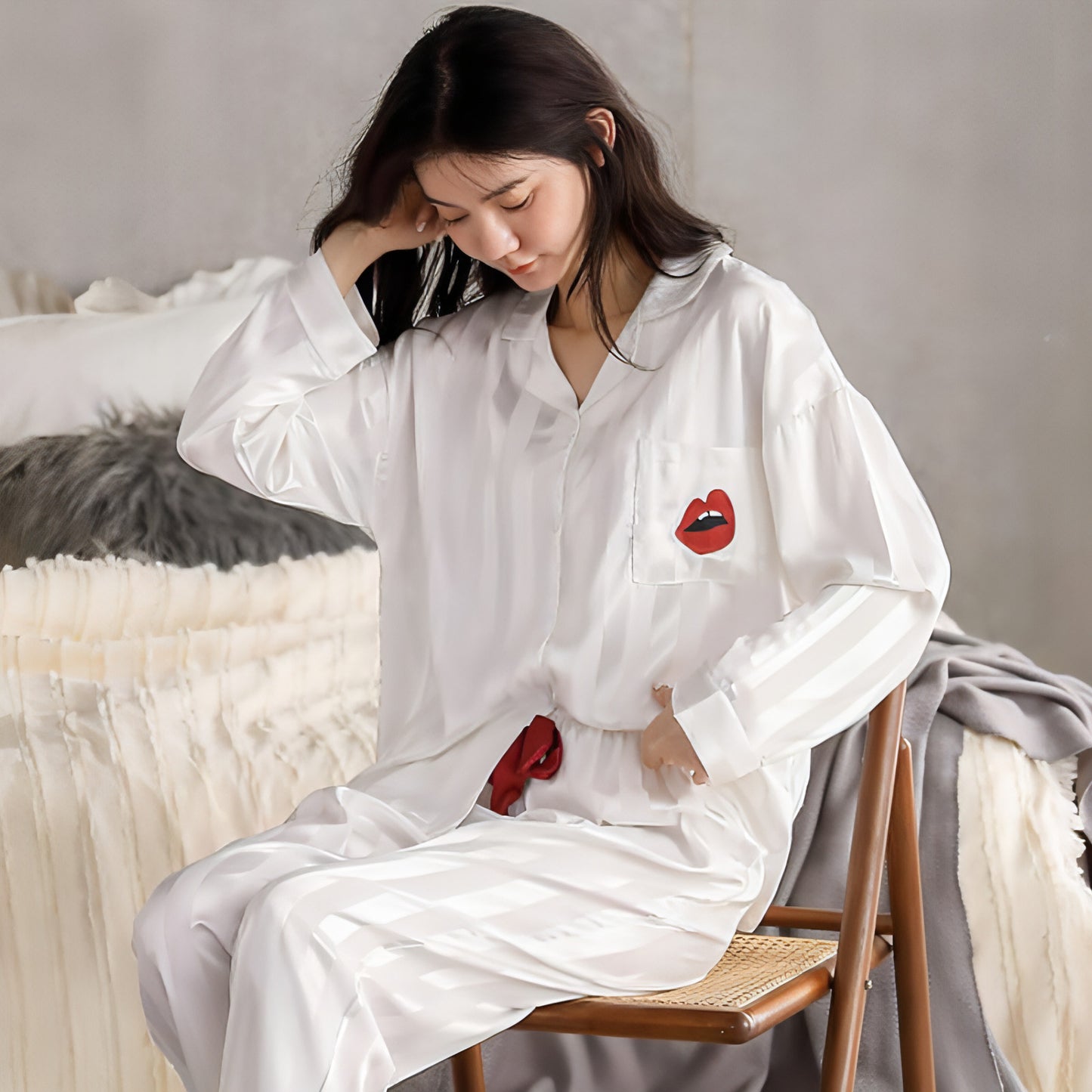 Women's Long-sleeved Ice Silk Thin Homewear Pajamas