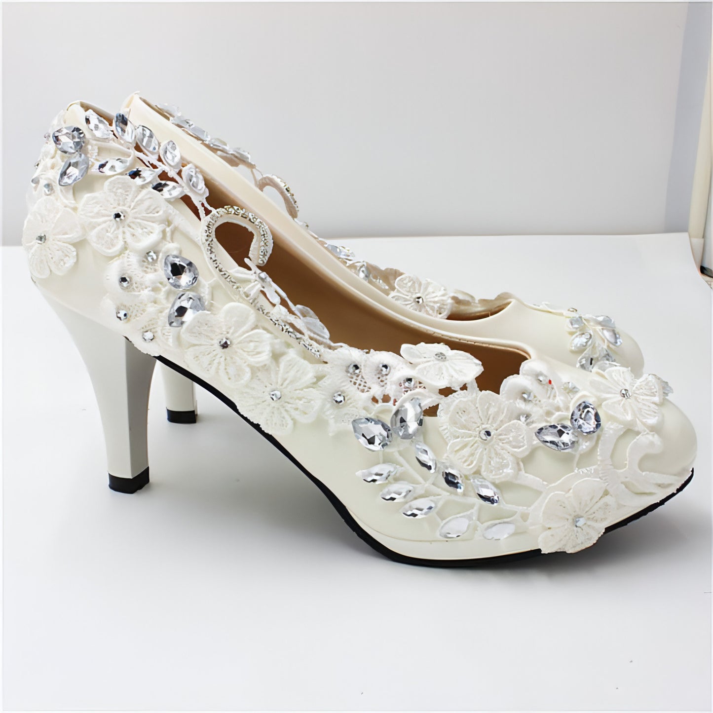 Oversized Women's White Shoes Round Toe Leather