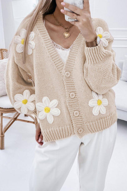 Pergament Elegant blomsterdekor-knapp foran cardigan