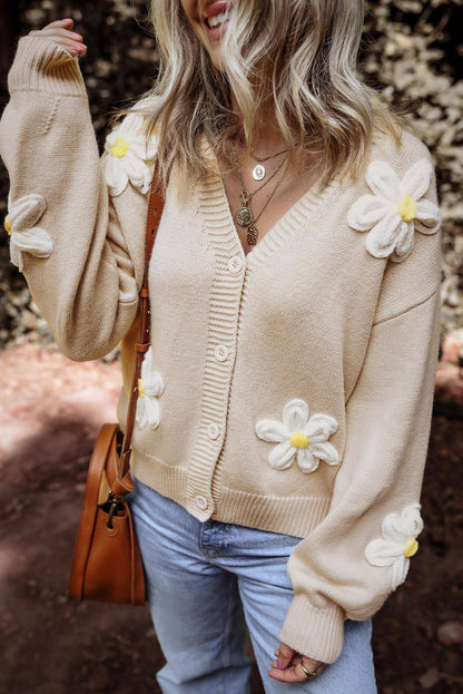 Pergament Elegant blomsterdekor-knapp foran cardigan