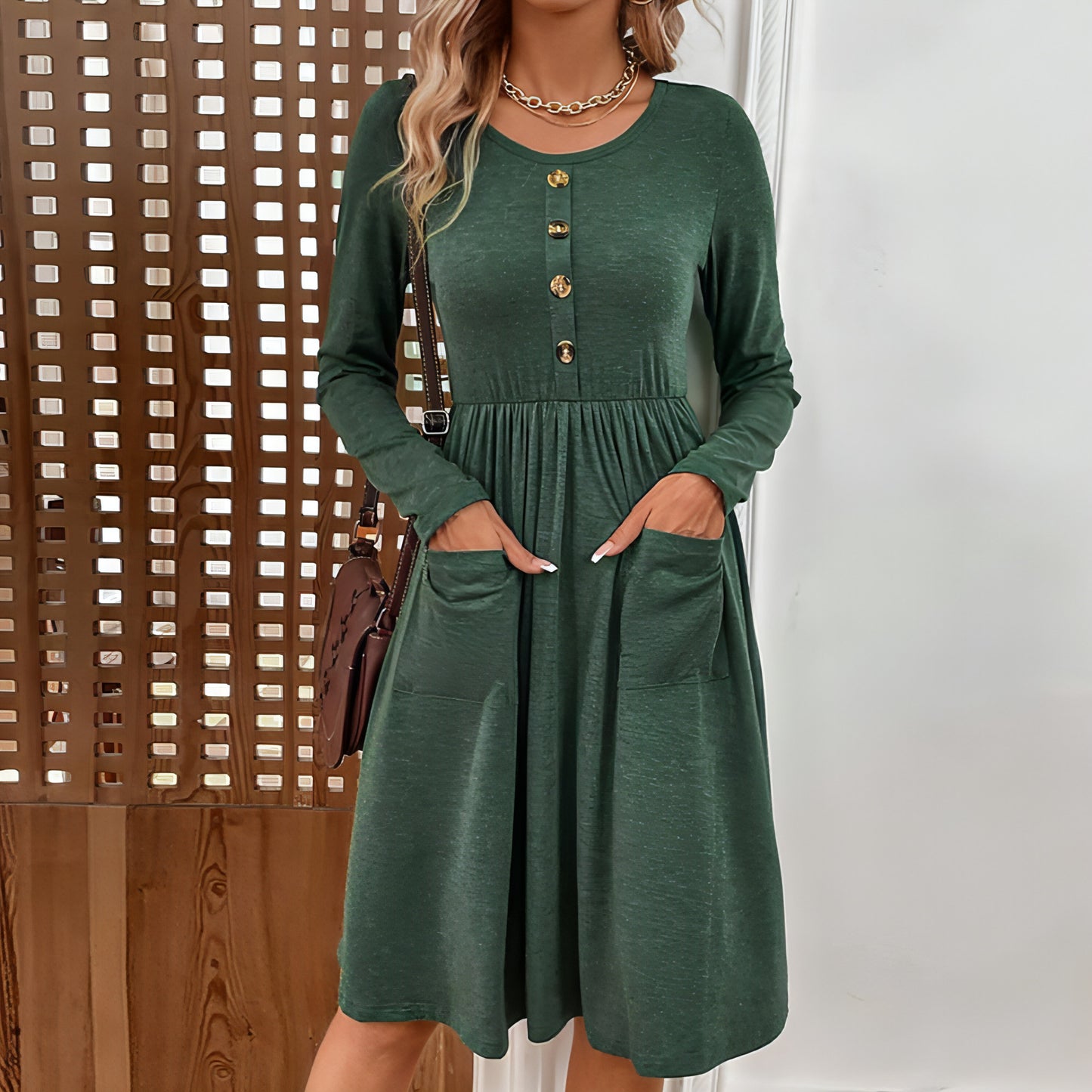 Waist-tight Round Neck Button Pocket Knitted Long-sleeved Dress