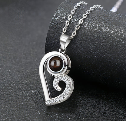 Ove Shaped Couple Splicing Projection Necklace