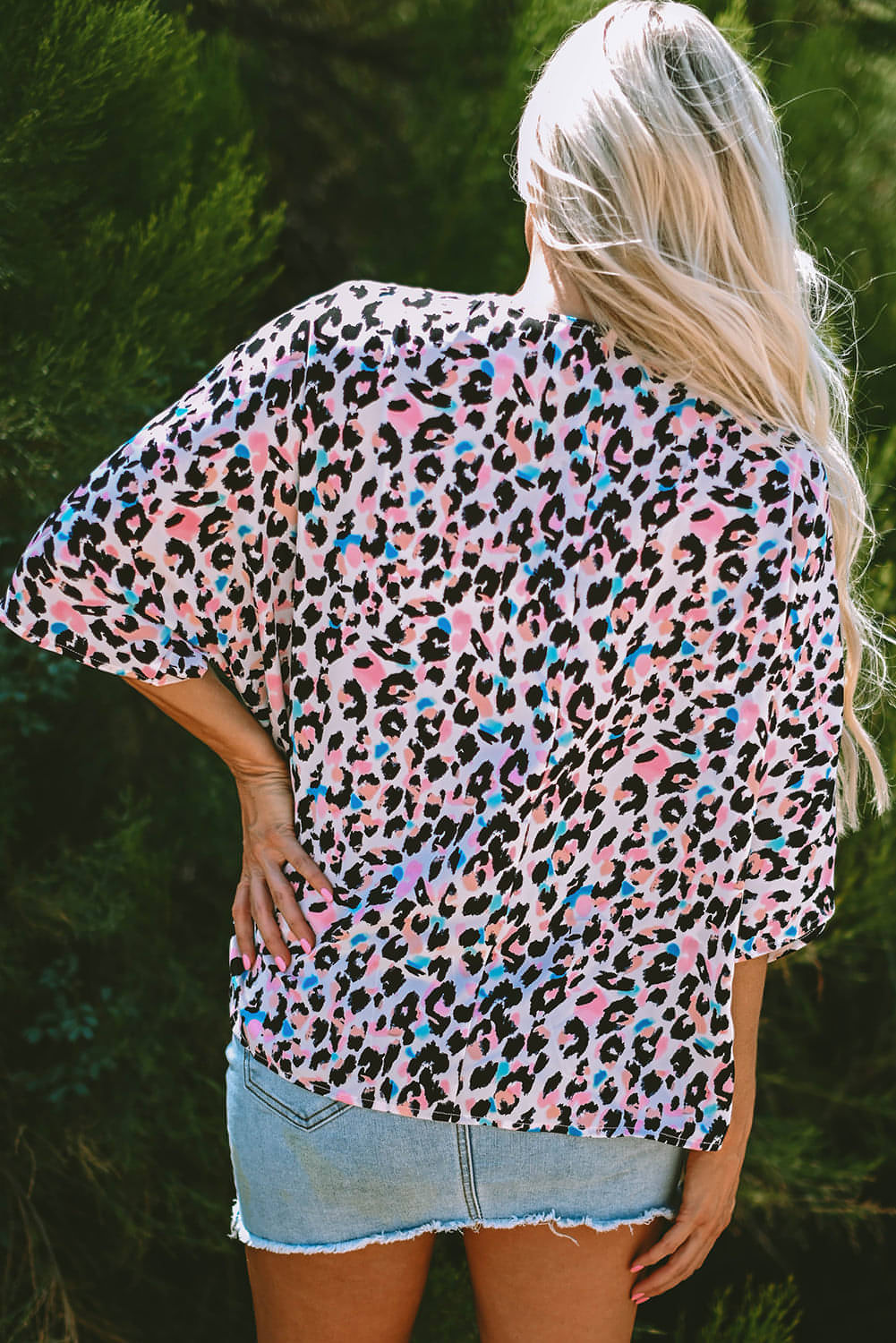 Blusa rosa de estampas de leopardo multicolor