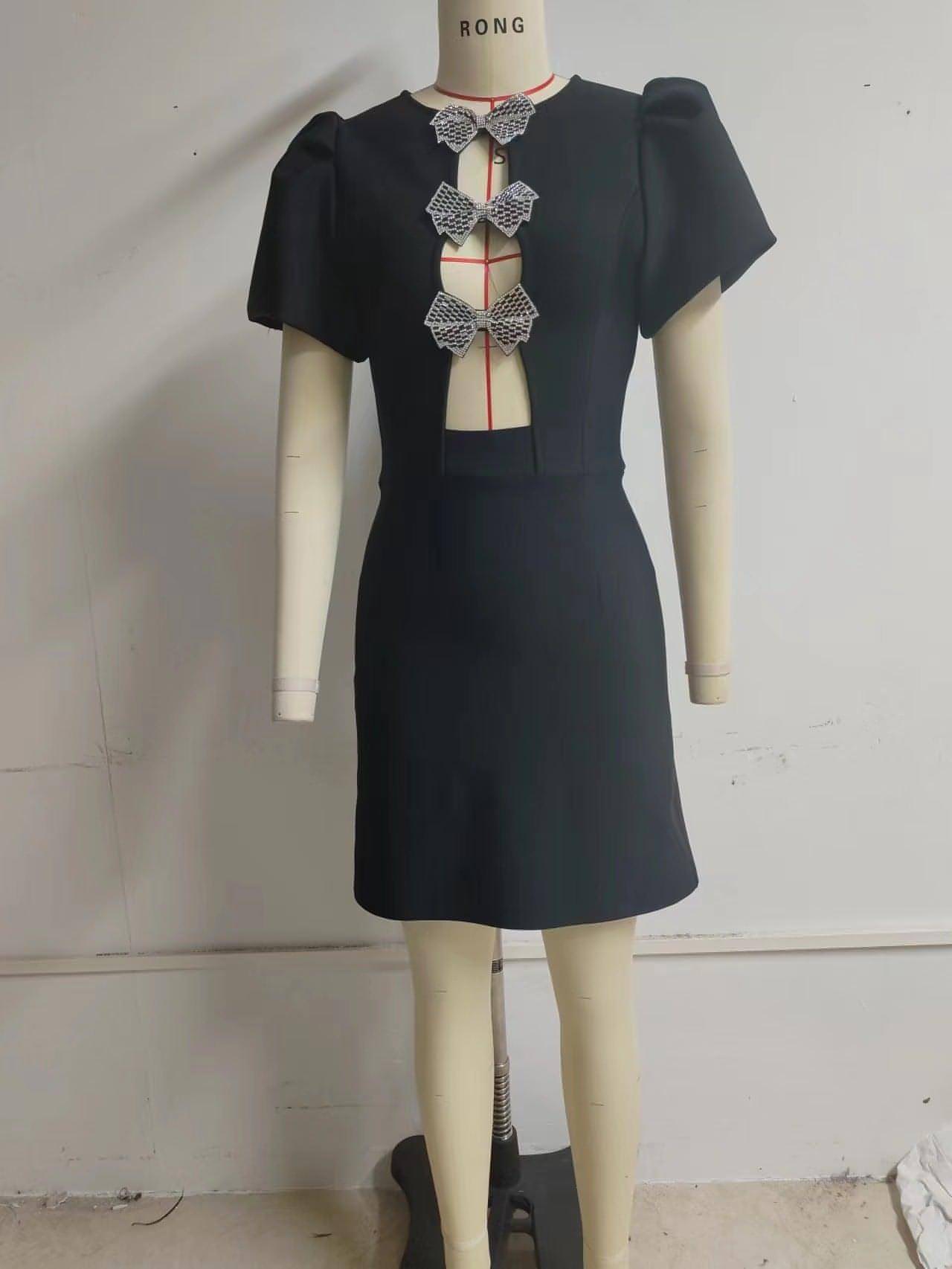 A1. Tube Top Three Bowknot Connection Hollowed Fashion Puff Sleeve Sheath Bandage One-piece Dress